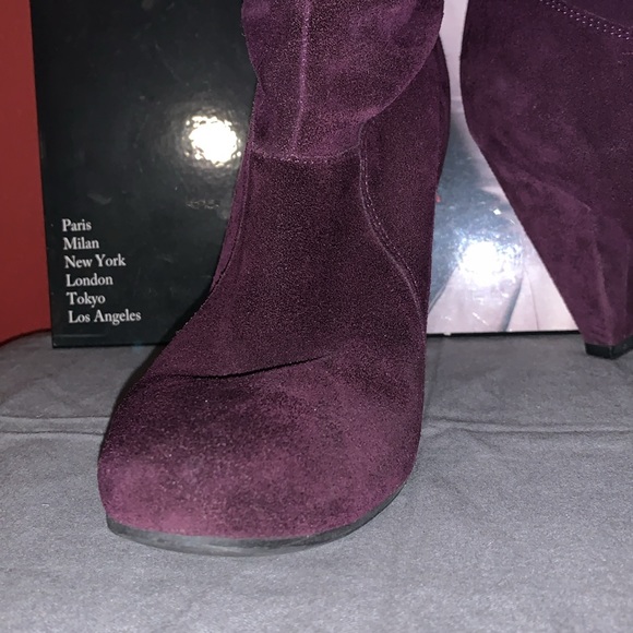 Pretty Boots, Suede Eggplant Split Suede Boots, Size 9.5 - Picture 4 of 13